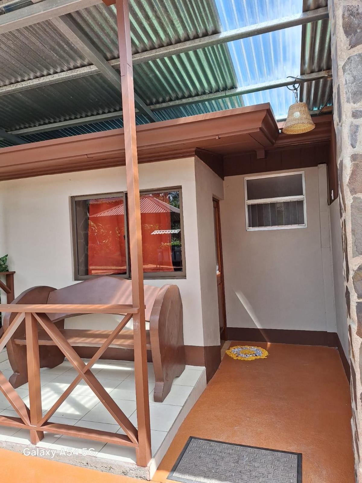 Hotel Iris Arenal La Fortuna Екстериор снимка